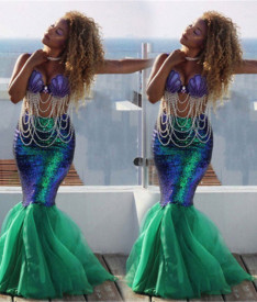 Кино/мульт герои — Русалочка взрослая — фото